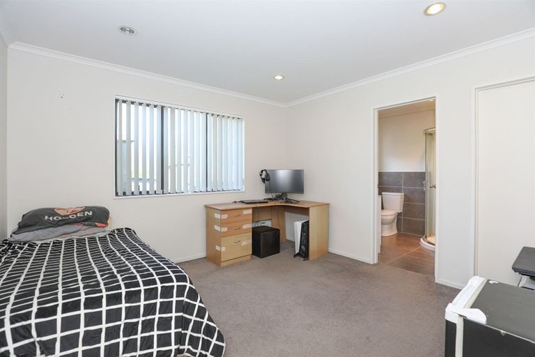 Photo of property in 10 Ribbonwood Close, Te Kauwhata, 3710