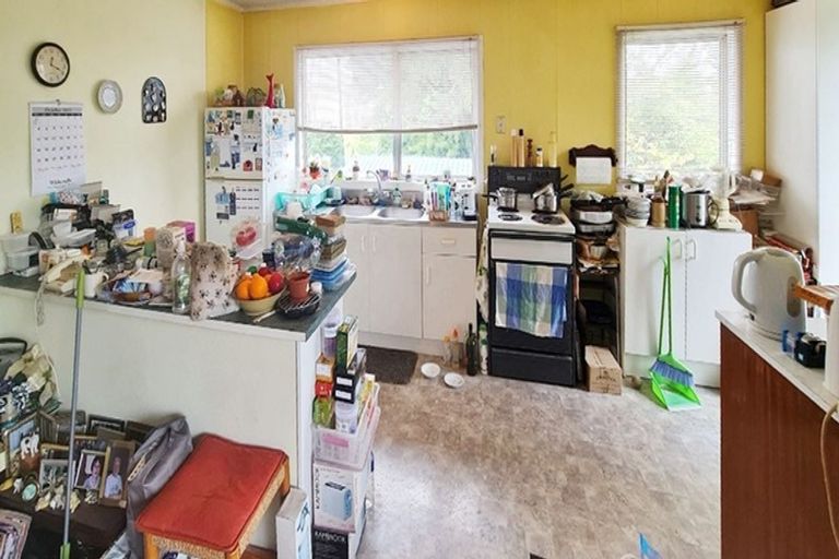 Photo of property in 2/41 Koromiko Street, New Lynn, Auckland, 0600