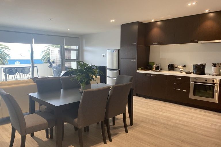 Photo of property in Latitude 41, 13/269 Wakefield Quay, Stepneyville, Nelson, 7010