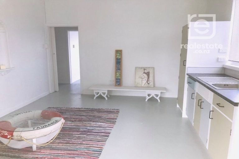 Photo of property in 16 State Highway 1, Kawakawa, Moerewa, 0210