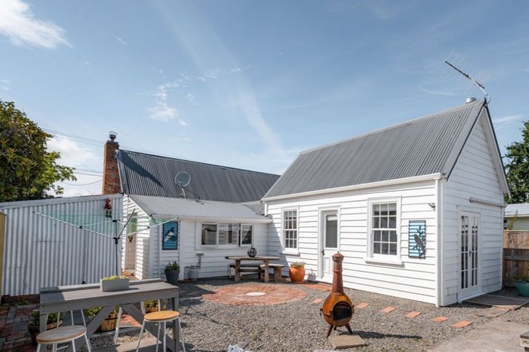 Photo of property in 2 Trinity Lane, Greytown, 5712