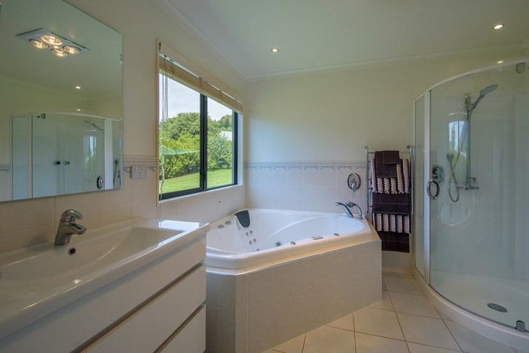 Photo of property in 31 Ferry Hill Drive, Lower Shotover, Queenstown, 9371