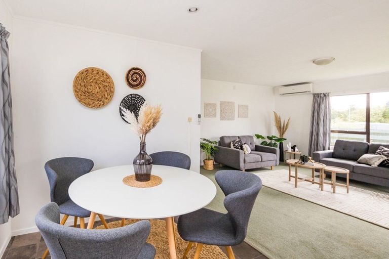 Photo of property in 4b Peter Hall Drive, Kelvin Grove, Palmerston North, 4414
