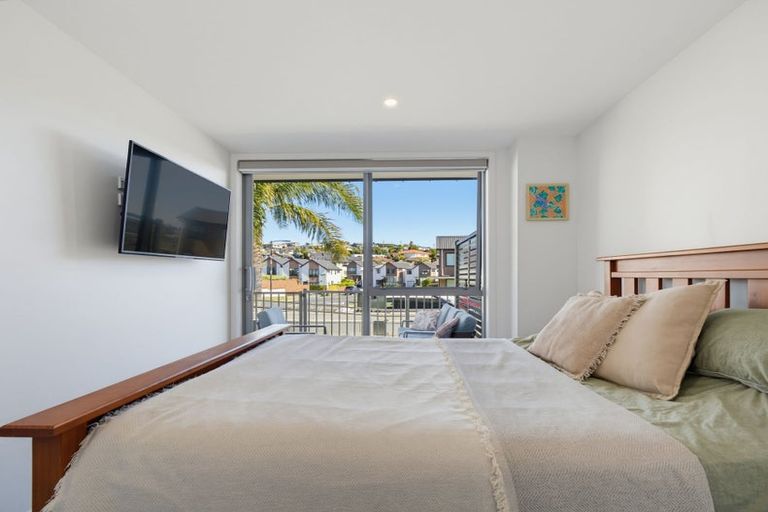 Photo of property in 6/17 Link Crescent, Stanmore Bay, Whangaparaoa, 0932