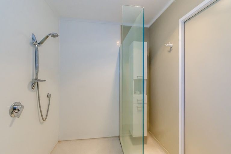 Photo of property in 11b Graham Grove, Waikanae, 5036