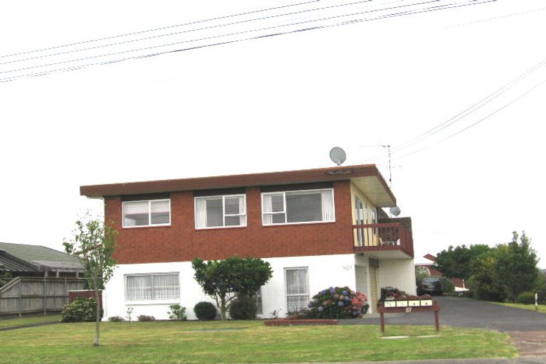 Photo of property in 1/87 Ocean View Road, Hillcrest, Auckland, 0627