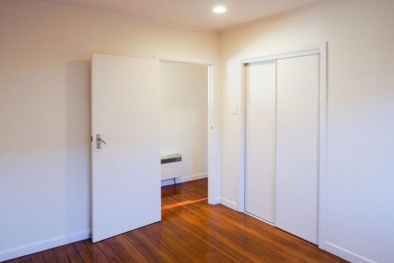 Photo of property in 56 Nile Road, Milford, Auckland, 0620