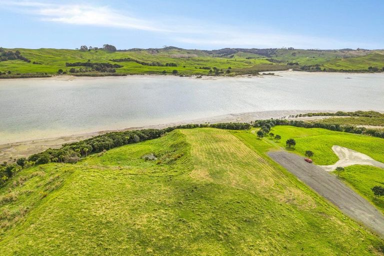 Photo of property in 83 Hinamoki Drive, Kaiwaka, 0573