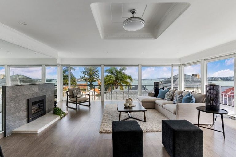 Photo of property in 81a Stanley Point Road, Stanley Point, Auckland, 0624