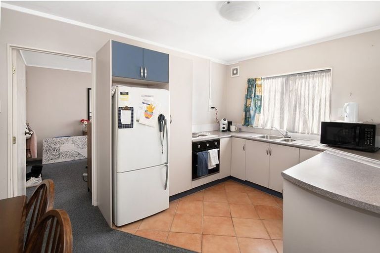 Photo of property in 33 Puriri Street, Helensville, 0800