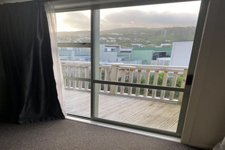 Photo of property in 7/21 Collins Avenue, Tawa, Wellington, 5028