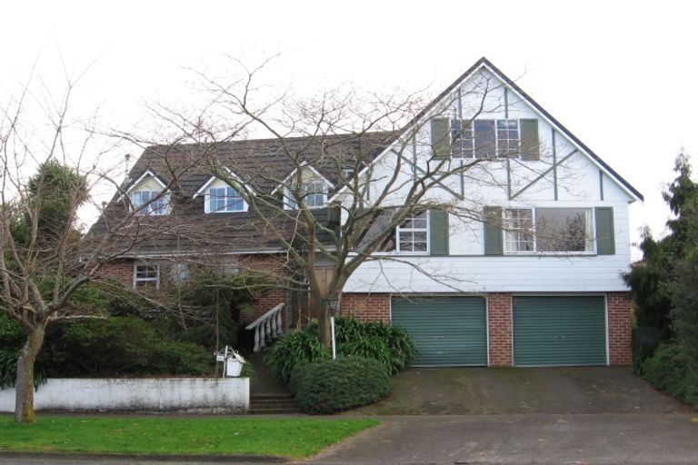 Photo of property in 41 East Street, Terrace End, Palmerston North, 4410