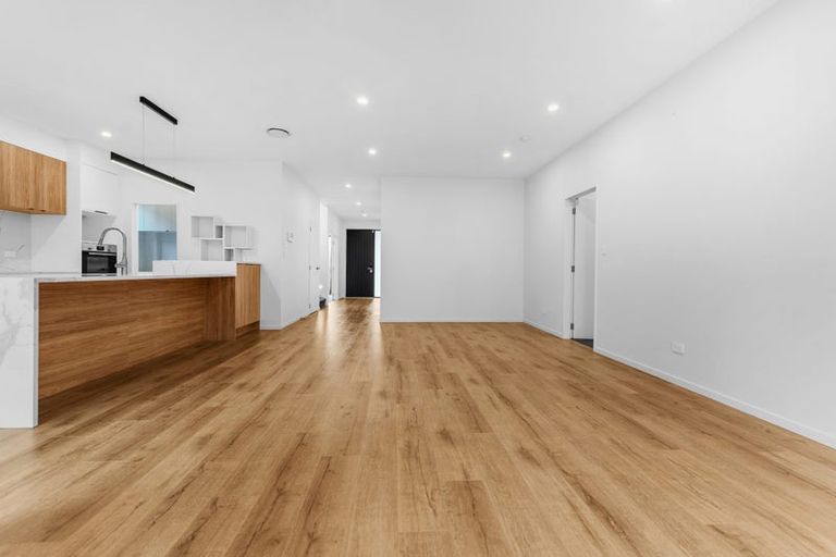 Photo of property in 3 Cyperus Street, Flat Bush, Auckland, 2019