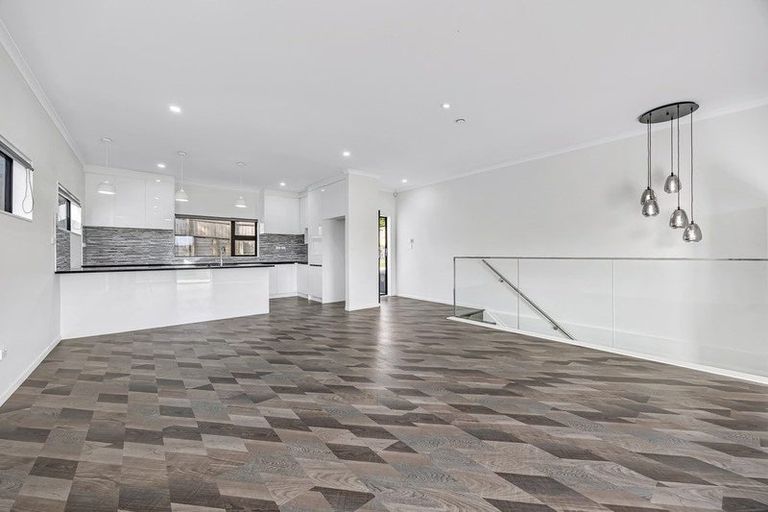 Photo of property in 16 Reseda Place, Papatoetoe, Auckland, 2025