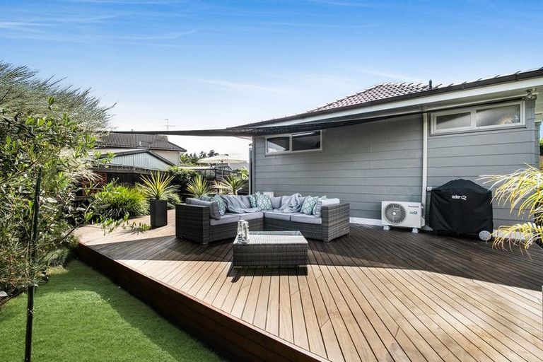 Photo of property in 14 Pinehurst Place, Wattle Downs, Auckland, 2103