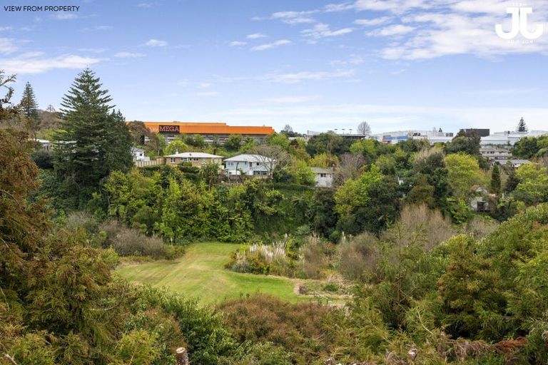 Photo of property in 27b Landview Road, Parkvale, Tauranga, 3112