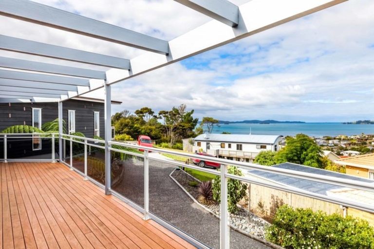 Photo of property in 29 Brampton Road, Snells Beach, 0920