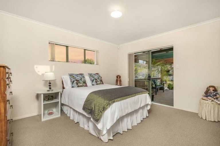 Photo of property in 46 Sandwick Drive, Weymouth, Auckland, 2103