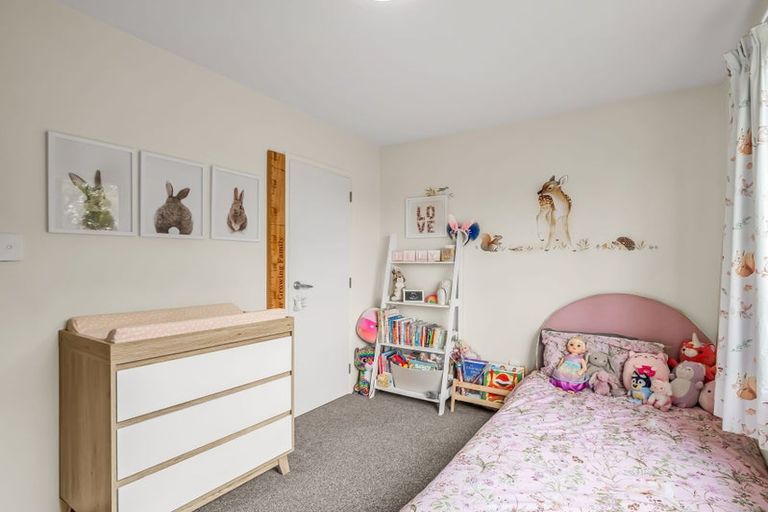 Photo of property in 17 Jacaranda Place, Parklands, Christchurch, 8083