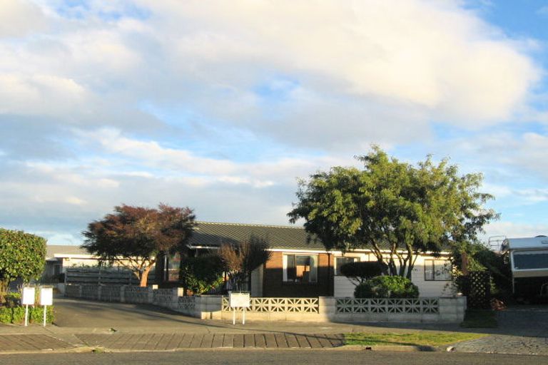 Photo of property in 4/5 Railey Place, Greenmeadows, Napier, 4112