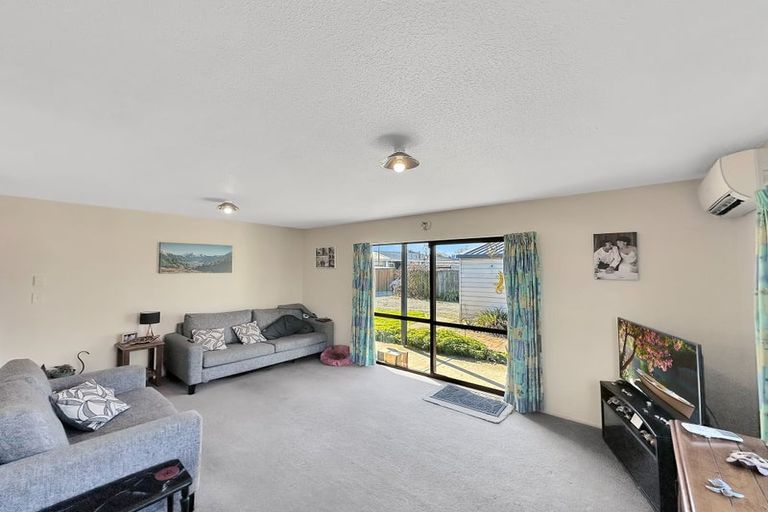 Photo of property in 2/10 Neill Street, Hornby, Christchurch, 8042