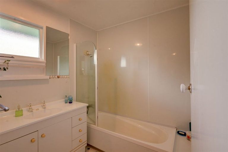 Photo of property in 20a Swindells Road, Waikuku Beach, 7473