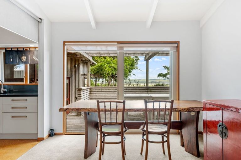 Photo of property in 4186 Kaipara Coast Highway, Tauhoa, Warkworth, 0984