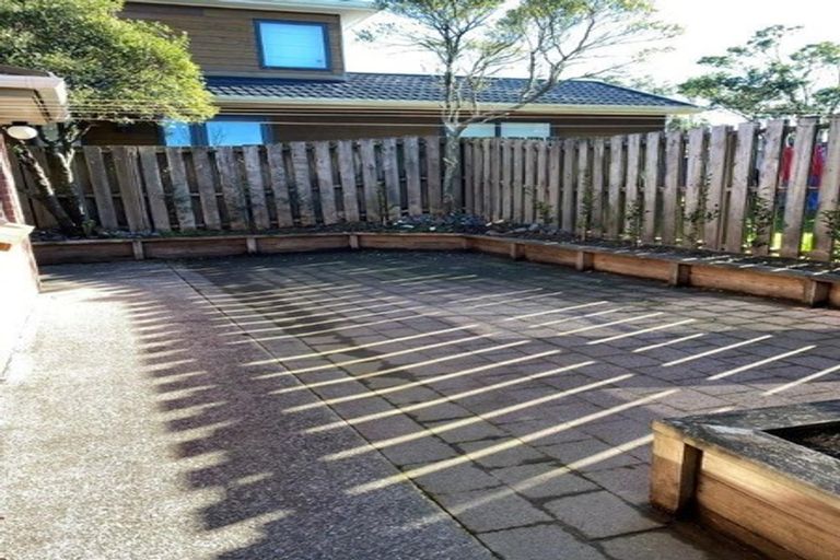 Photo of property in 12a Shastri Terrace, Khandallah, Wellington, 6035