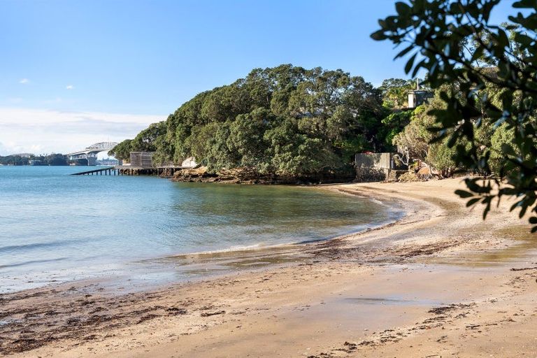 Photo of property in 1/11 Marine Parade, Herne Bay, Auckland, 1011