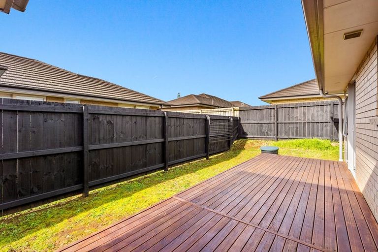 Photo of property in 17 Perla Road, Pukekohe, 2120