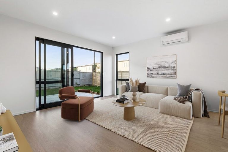 Photo of property in 6 Verde Lane, Rosehill, 2113