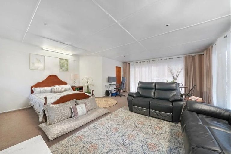 Photo of property in 65 Golding Road, Pukekohe, 2677