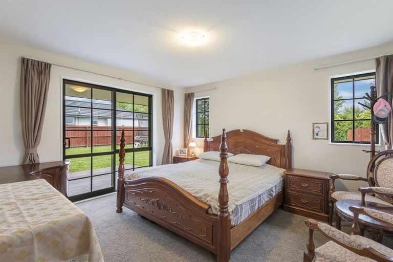 Photo of property in 4 Kieran Grove, Aidanfield, Christchurch, 8025
