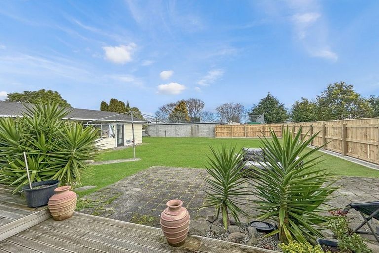 Photo of property in 41 Somerset Crescent, Highbury, Palmerston North, 4412