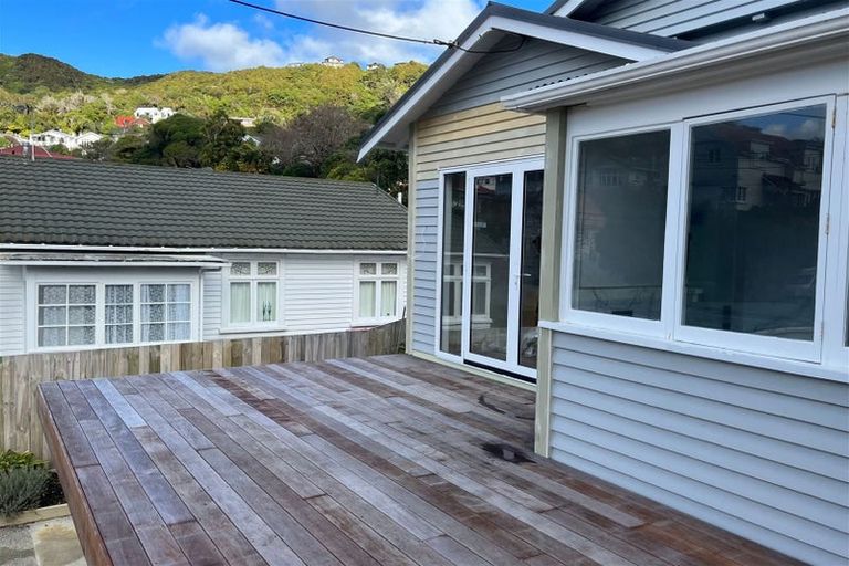 Photo of property in 10 Burrows Avenue, Karori, Wellington, 6012