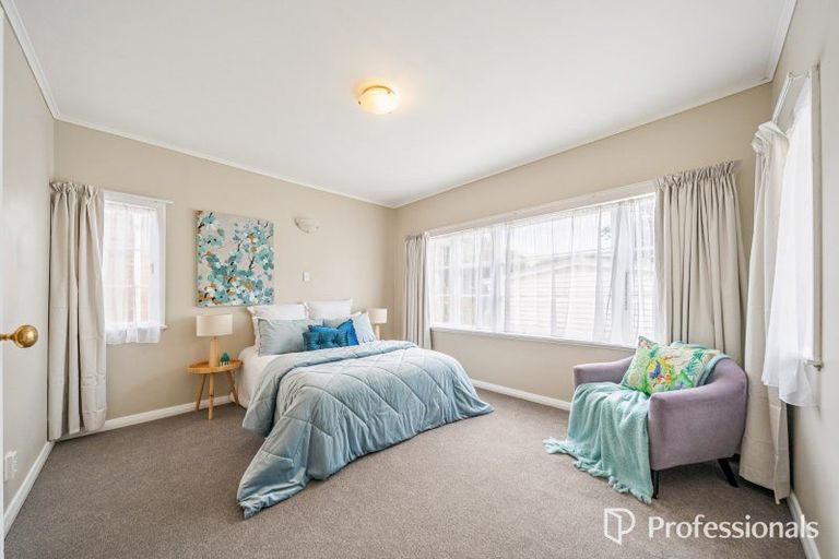 Photo of property in 16 Bell Road, Waiwhetu, Lower Hutt, 5010
