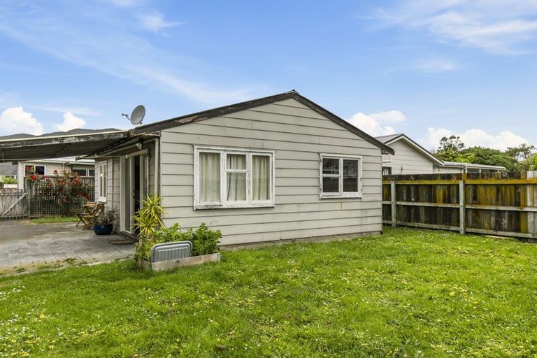 Photo of property in 11 Baldwin Street, Moera, Lower Hutt, 5010