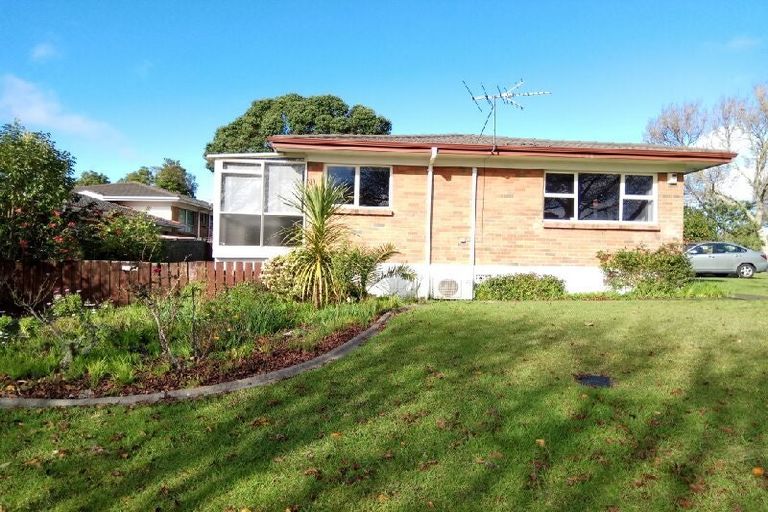 Photo of property in 1/31 Matuhi Rise, Henderson, Auckland, 0612