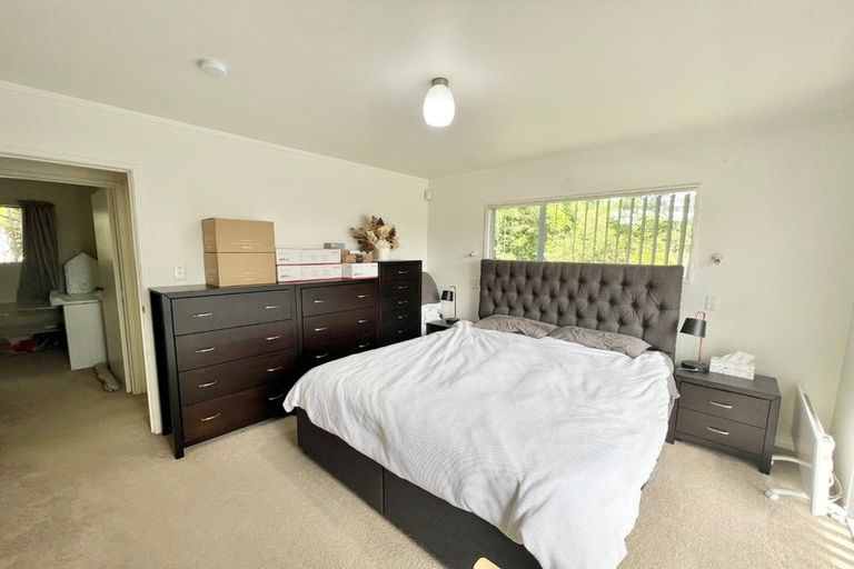 Photo of property in 1/89 Woodglen Road, Glen Eden, Auckland, 0602