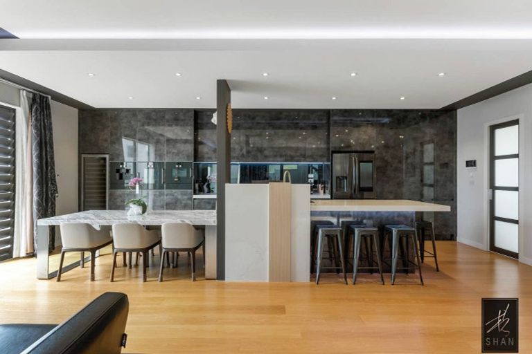 Photo of property in 21 Colliston Rise, Pinehill, Auckland, 0632