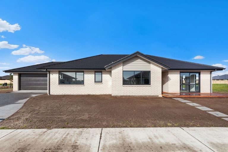 Photo of property in 1 Karearea Drive, Coastlands, Whakatane, 3120