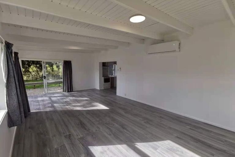 Photo of property in 157 Foster Road, Kumeu, 0891