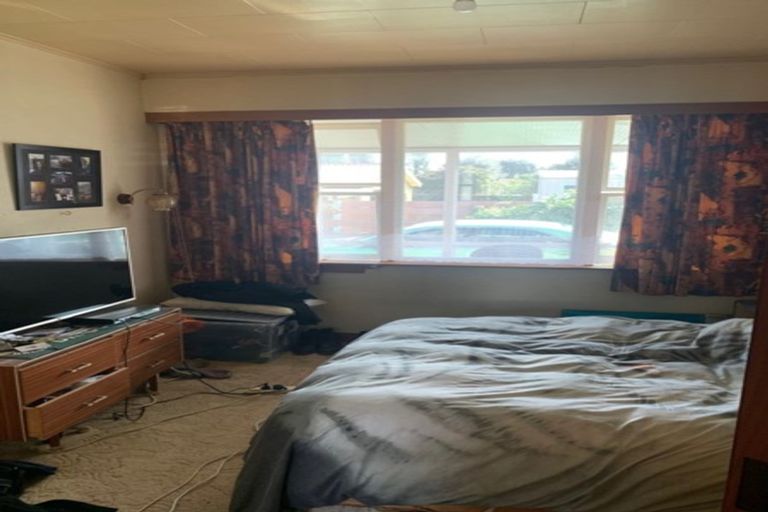 Photo of property in 35 Egmont Street, Hawera, 4610