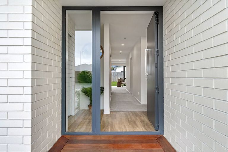 Photo of property in 26 Quinn Crescent, Woodend, 7610