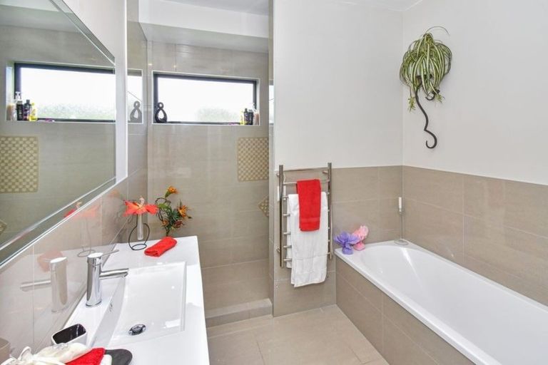 Photo of property in 35 Church View Road, Waiau Pa, Pukekohe, 2679