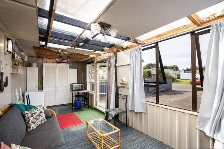 Photo of property in 27 High Street East, Waitara, 4320