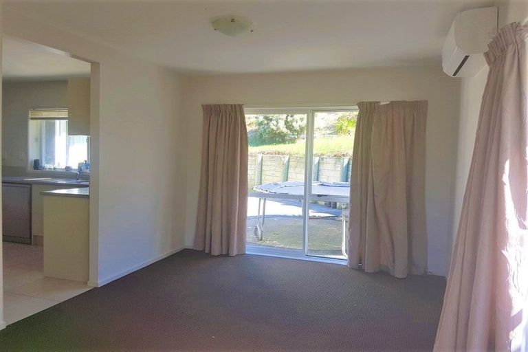 Photo of property in 48 Tongariro Drive, Aotea, Porirua, 5024