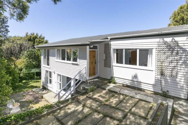 Photo of property in 100 Heke Street, Ngaio, Wellington, 6035