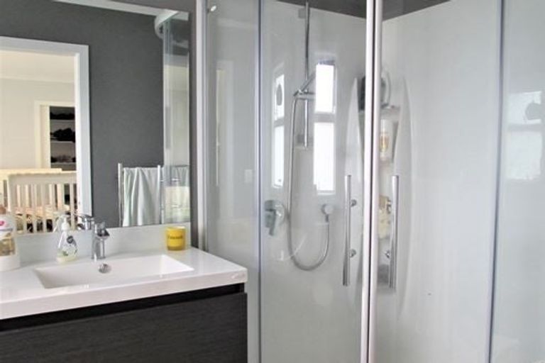 Photo of property in 4 Rimutaka Street, Trentham, Upper Hutt, 5018