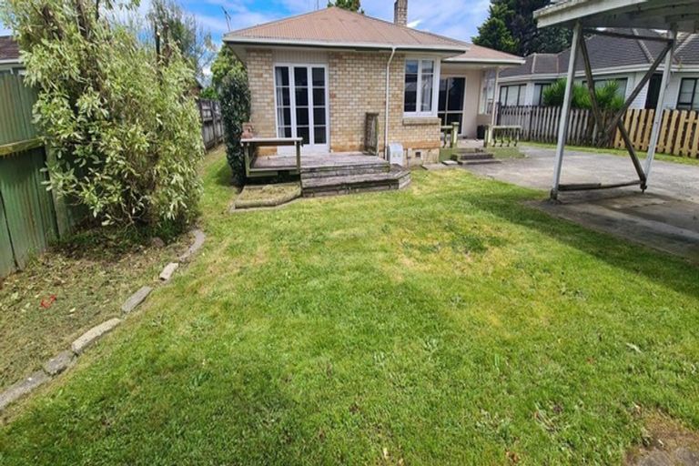 Photo of property in 15 Garnett Avenue, Forest Lake, Hamilton, 3200